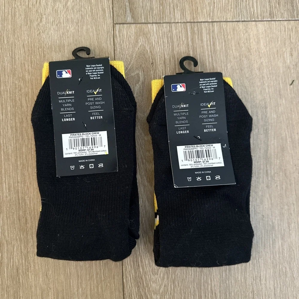 Pittsburgh Pirates Buccos MLB Crew Socks 2 Pr‎ Athletic Fit Med Y1-6,W3-8 NEW